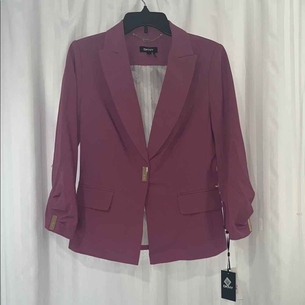 NWT DKNY Pink Blazer Tailored Cropped Design With Gathered Cuff
